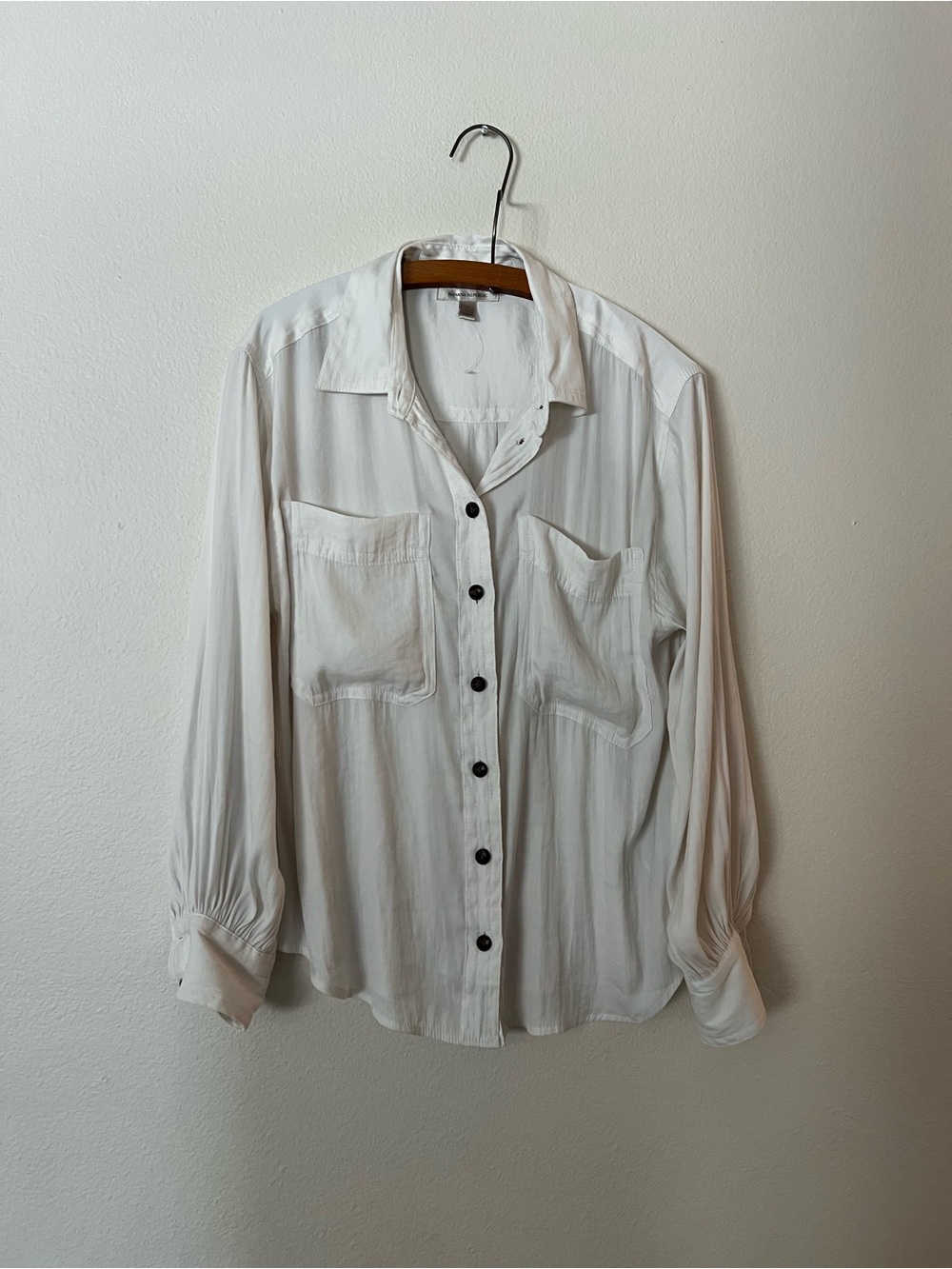 Banana Republic White Button-Down Shirt with Front Pockets
